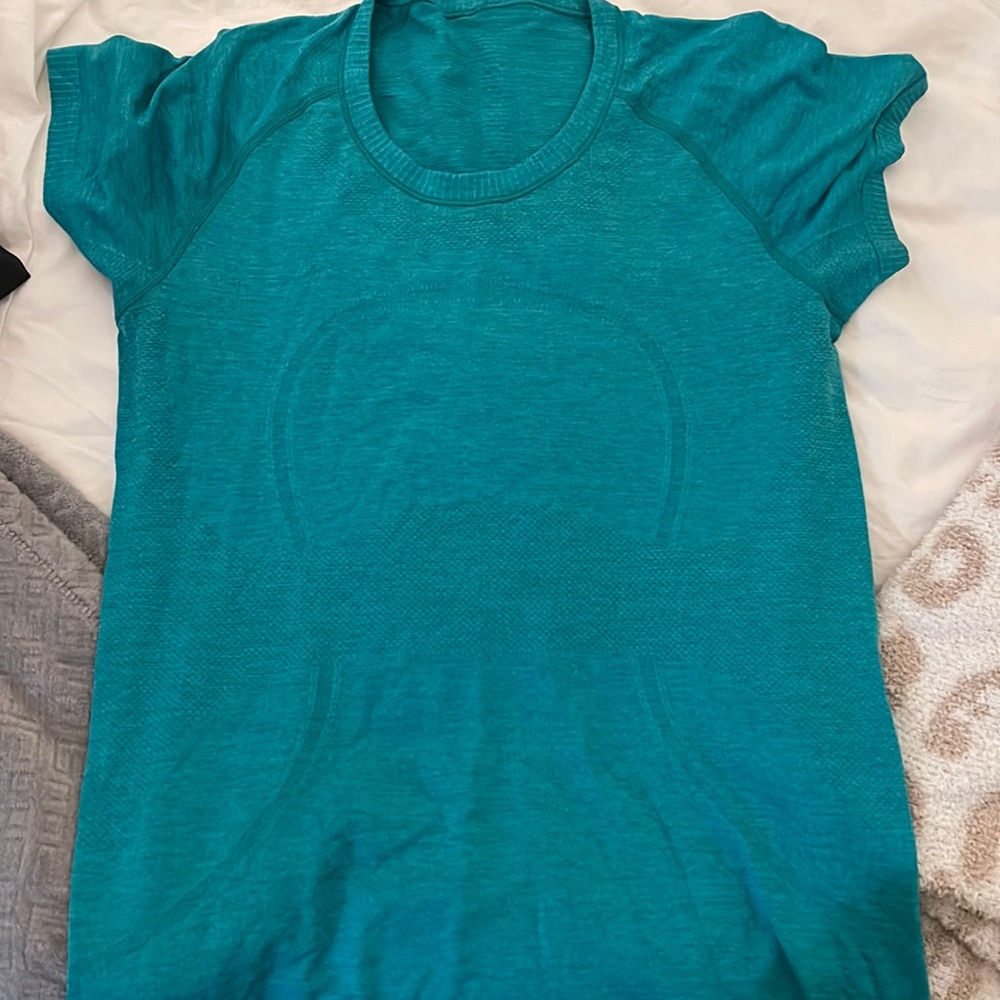Teal lululemon short sleeve